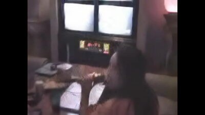 Trải Nghiện Gái Hàn Quốc Làm Tay Vịn Trong Quán Karaoke